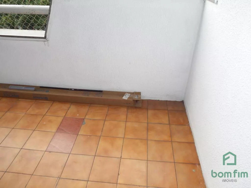 Apartamento à venda com 2 quartos, 70m² - Foto 18