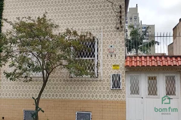 Casa com garagem para venda no bairro Cidade Baixa, Porto Alegre/RS