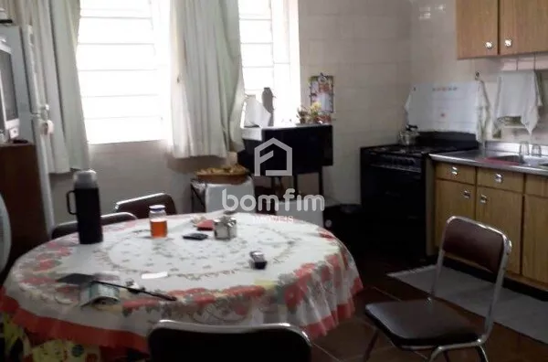 Casa para venda, 4 quarto(s), Bairro Medianeira, Porto Alegre/RS. - Foto 2