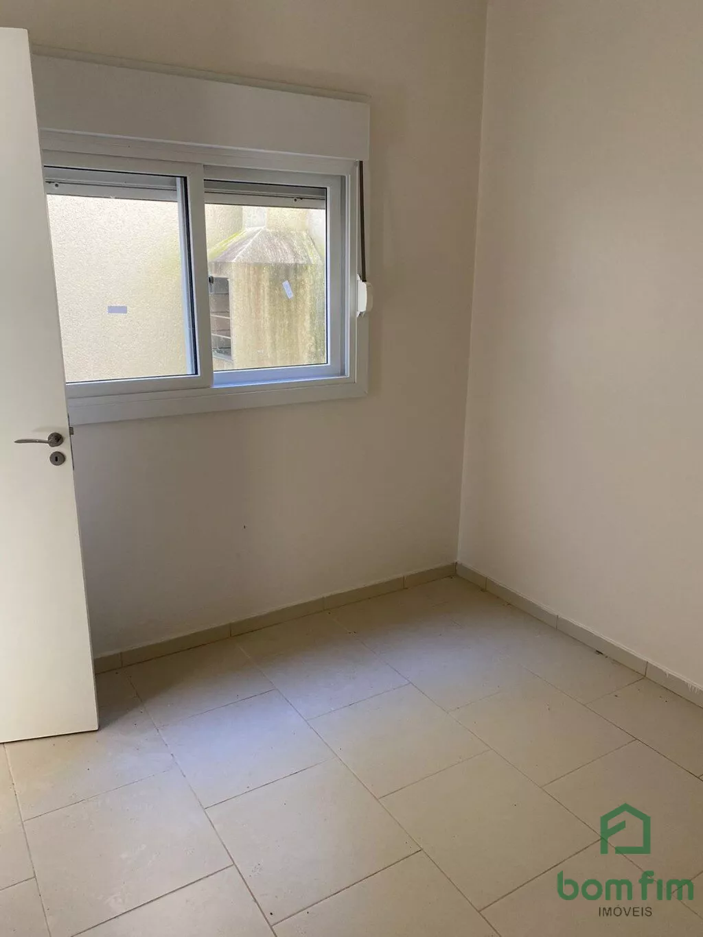 Casa à venda com 2 quartos, 60m² - Foto 4