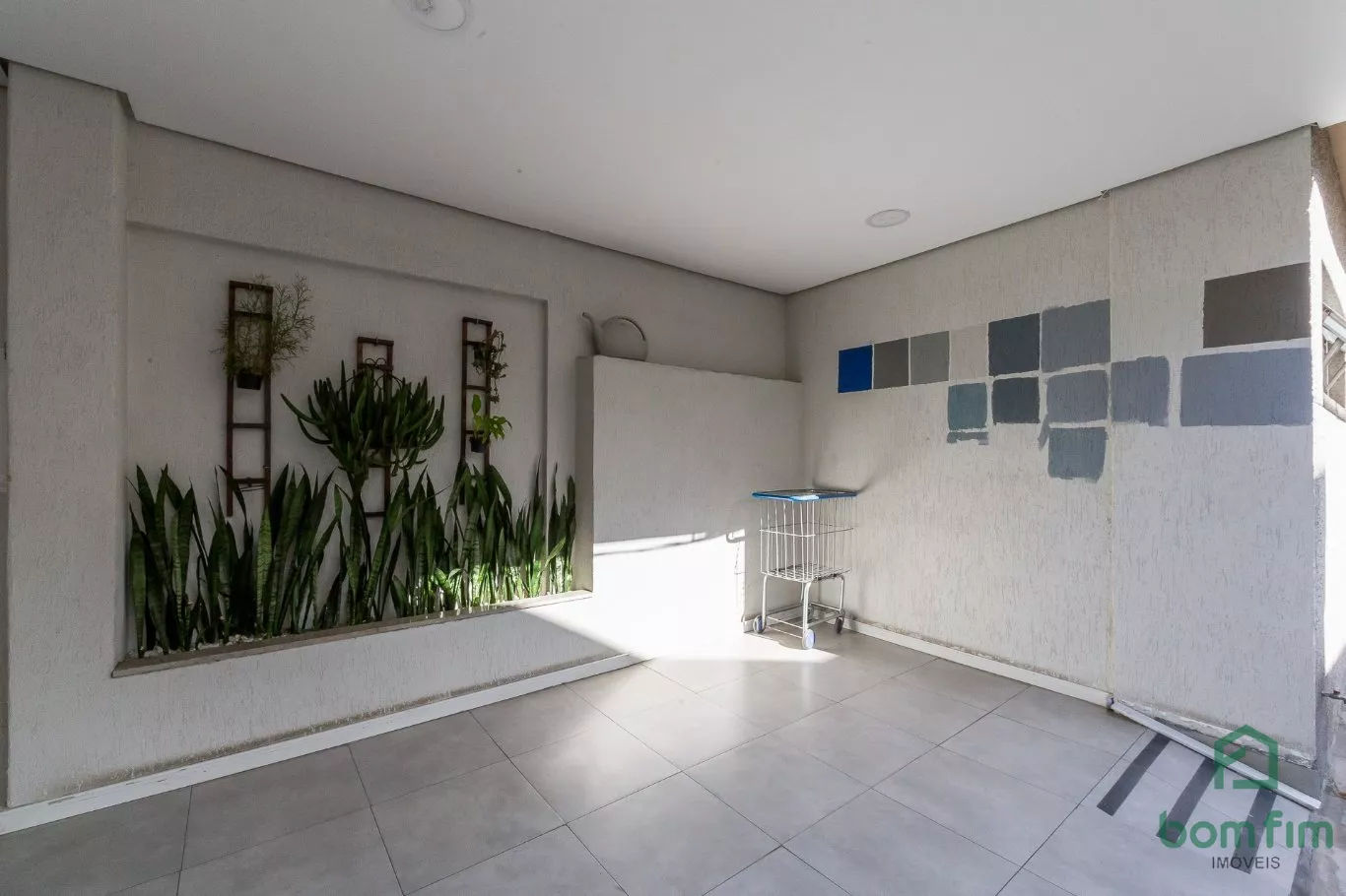 Apartamento à venda com 2 quartos, 74m² - Foto 3