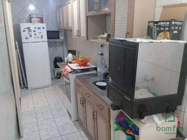 Apartamento à venda com 2 quartos, 65m² - Foto 2