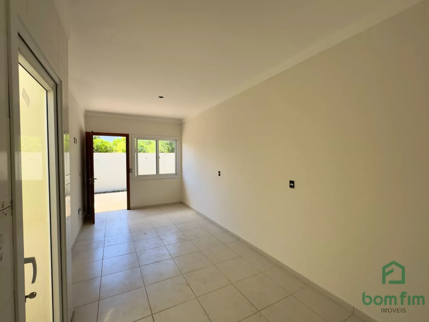 Casa, 2 quartos, 47 m² - Foto 1