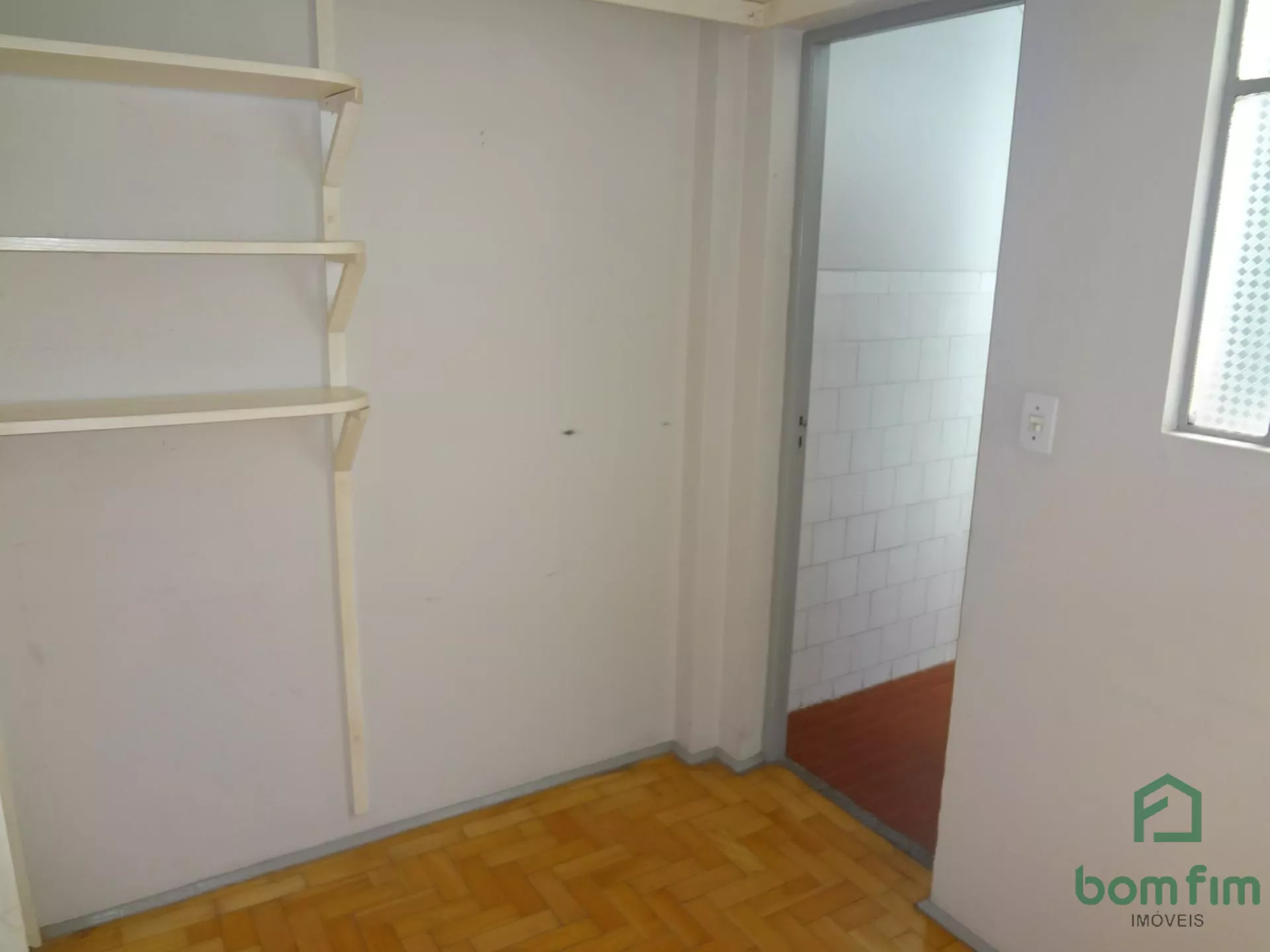 Apartamento para alugar com 3 quartos, 110m² - Foto 11