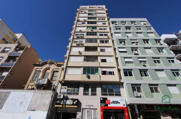 Apto para Compra Assistida  de 1 dorm. na Rua dos Andradas, Centro Histórico, Porto Alegre/RS.