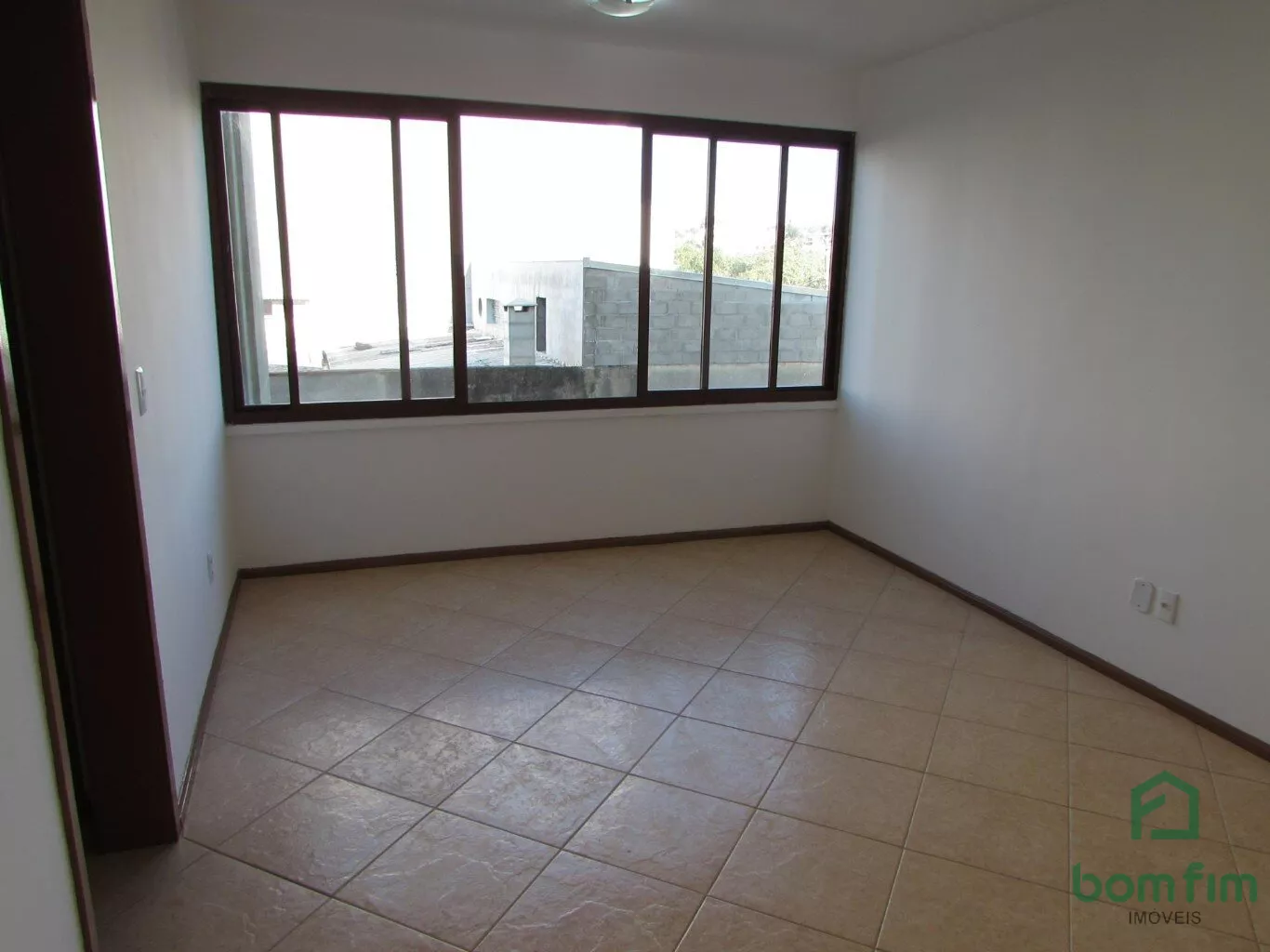 Apartamento para alugar com 2 quartos, 63m² - Foto 2