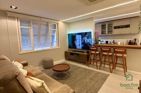 Belíssimo apto 2 dorm. no bairro Moinhos de Vento/RS.