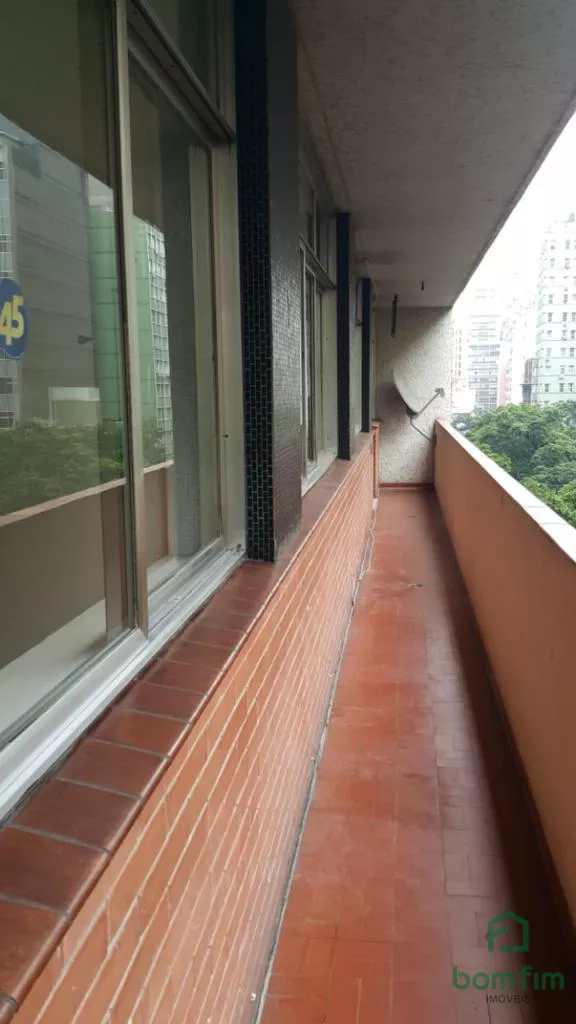 Apartamento para alugar com 2 quartos, 138m² - Foto 15