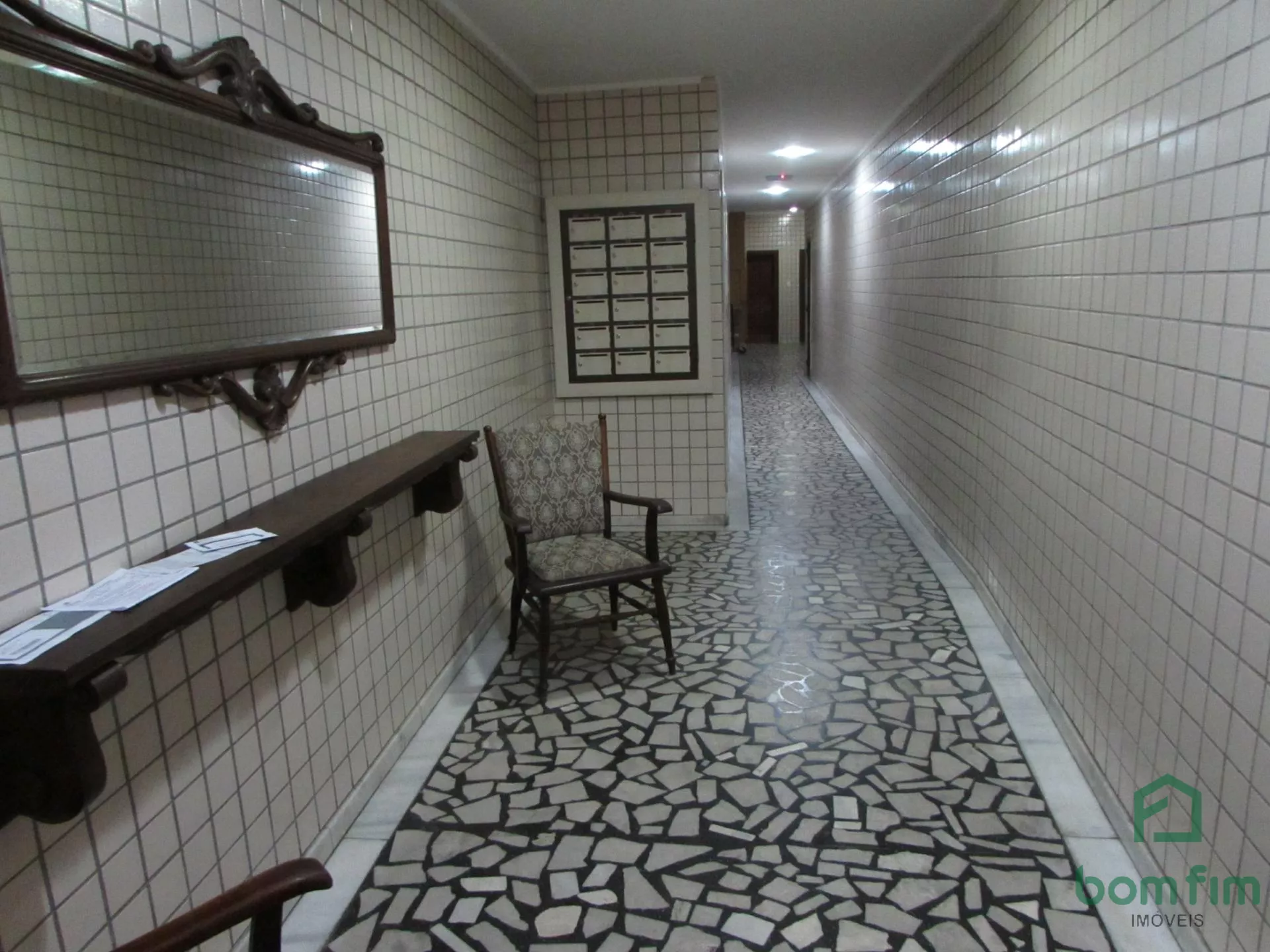 Apartamento para alugar com 3 quartos, 91m² - Foto 2