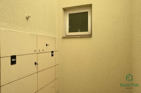 Casa em condomínio com 2 quartos com vaga e churrasqueira para venda no bairro Olaria, Canoas/RS