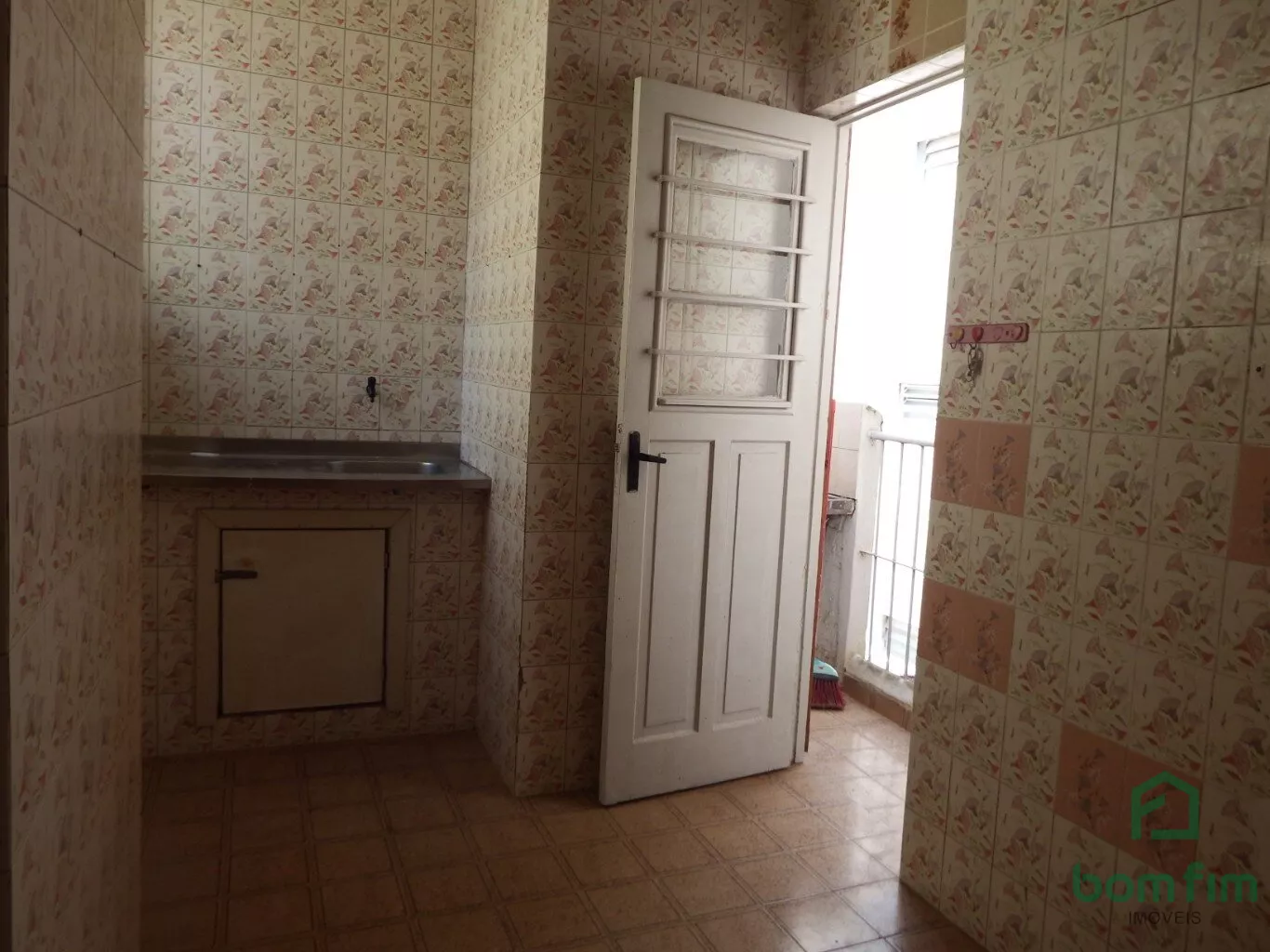 Apartamento à venda com 2 quartos, 85m² - Foto 17