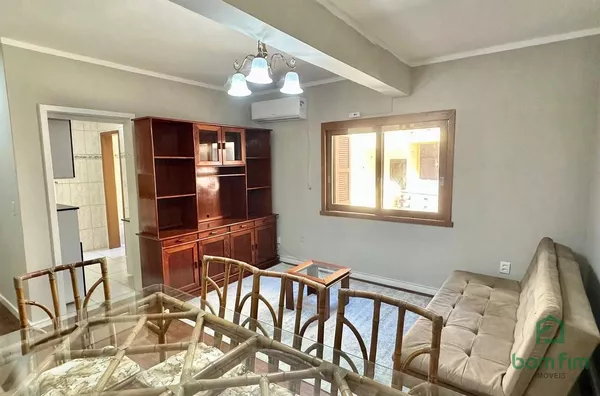 Apartamento 2 dormitórios com box de garagem - centro de Tramandaí/RS