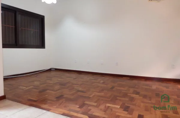 Casa de 3 dorm. para locação no bairro Glória, Porto Alegre/RS.