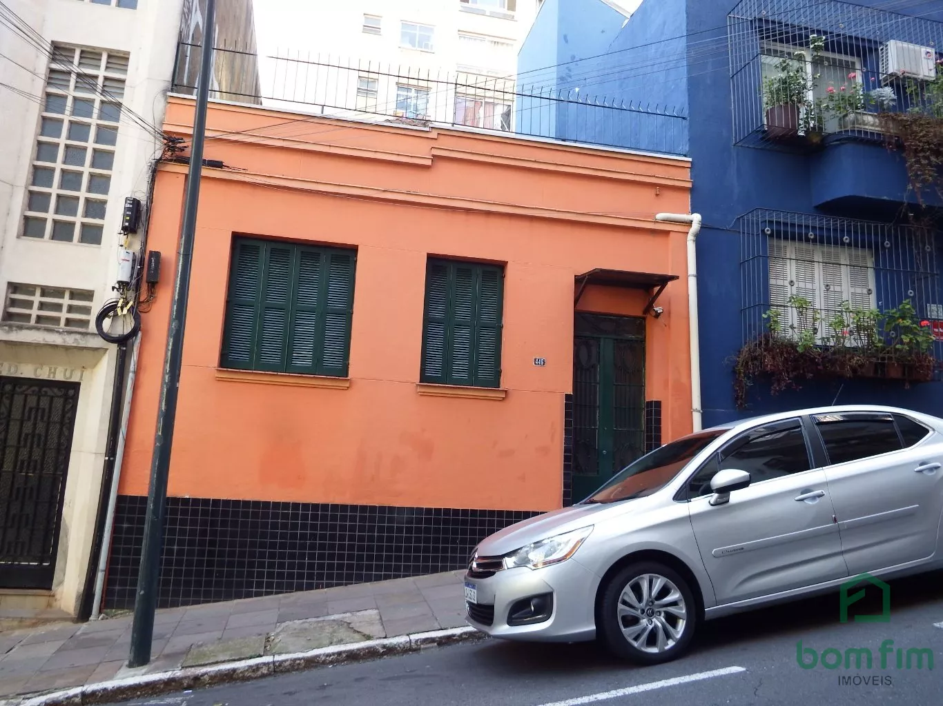 Sobrado para alugar com 2 quartos, 100m² - Foto 1