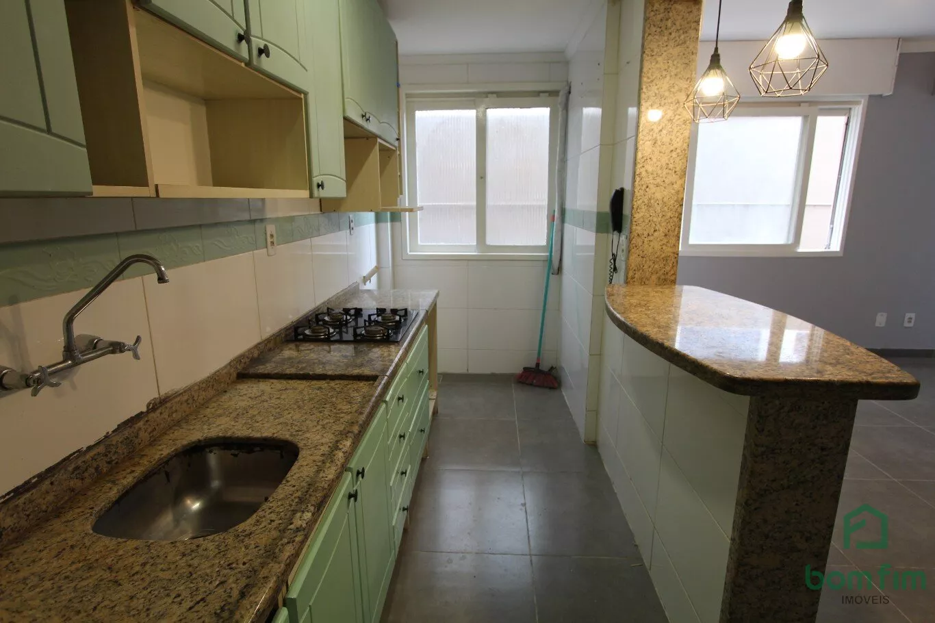 Apartamento para alugar com 2 quartos, 65m² - Foto 3