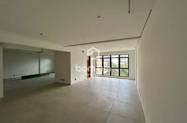 Sala comercial para aluguel,  Três Figueiras, Porto Alegre - Foto 1