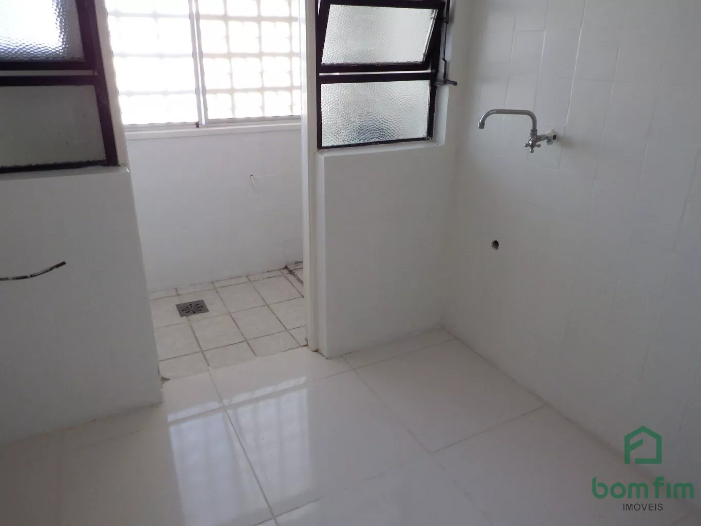 Apartamento para alugar com 2 quartos, 65m² - Foto 17