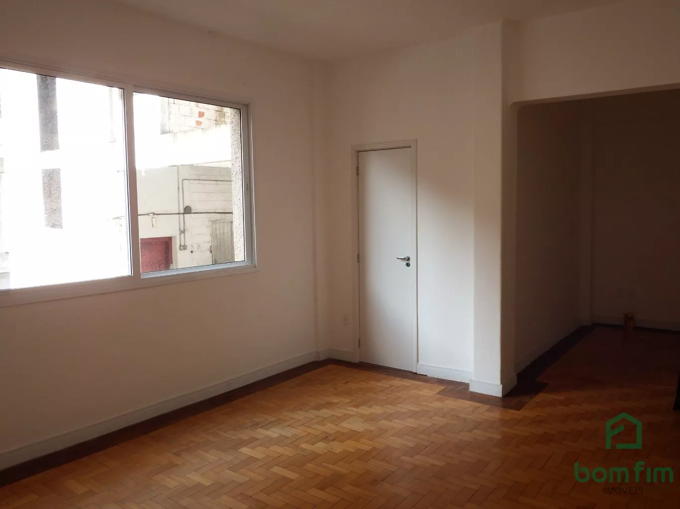 Apartamento à venda com 3 quartos, 101m² - Foto 3