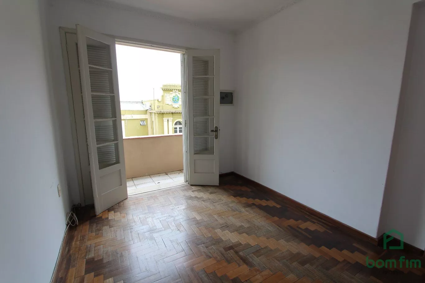 Apartamento para alugar com 3 quartos, 90m² - Foto 4