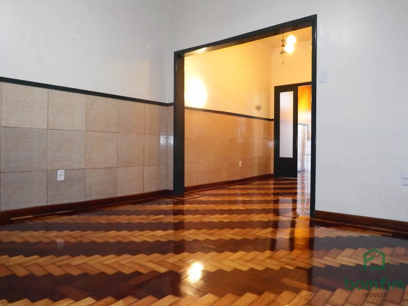 Sobrado para alugar com 2 quartos, 100m² - Foto 1