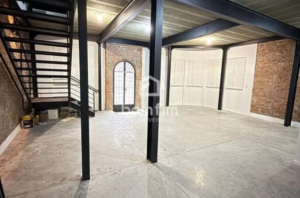 Casa comercial para,  Centro Histórico, Porto Alegre/RS. 