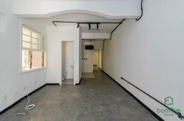 Apartamento, 2 quartos com garagem, Próx. Independência, Porto Alegre