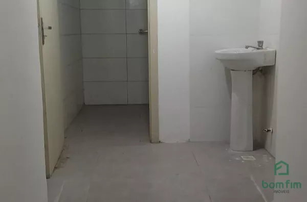 Loja / salão / ponto comercial para aluguel,  Centro Histórico, Porto Alegre