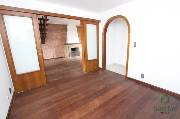 Casa 4 para aluguel, Bairro Santana, Porto Alegre/RS