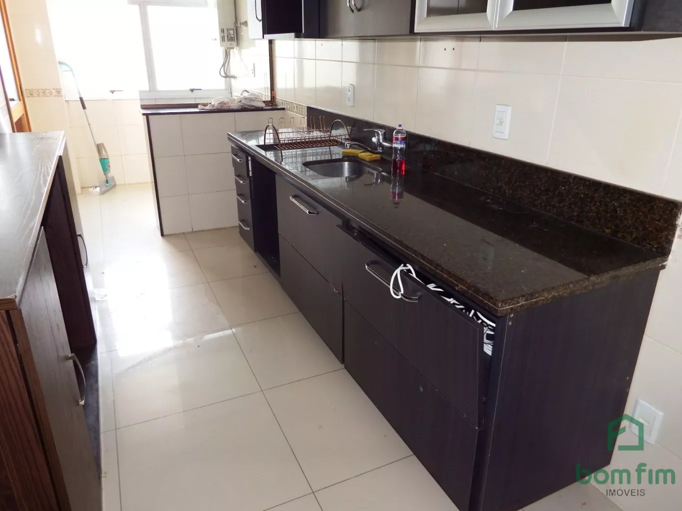 Apartamento à venda com 3 quartos, 112m² - Foto 4