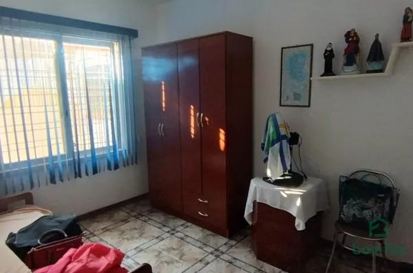 Casa para venda, 3 quarto(s),  Medianeira, Porto Alegre/RS.