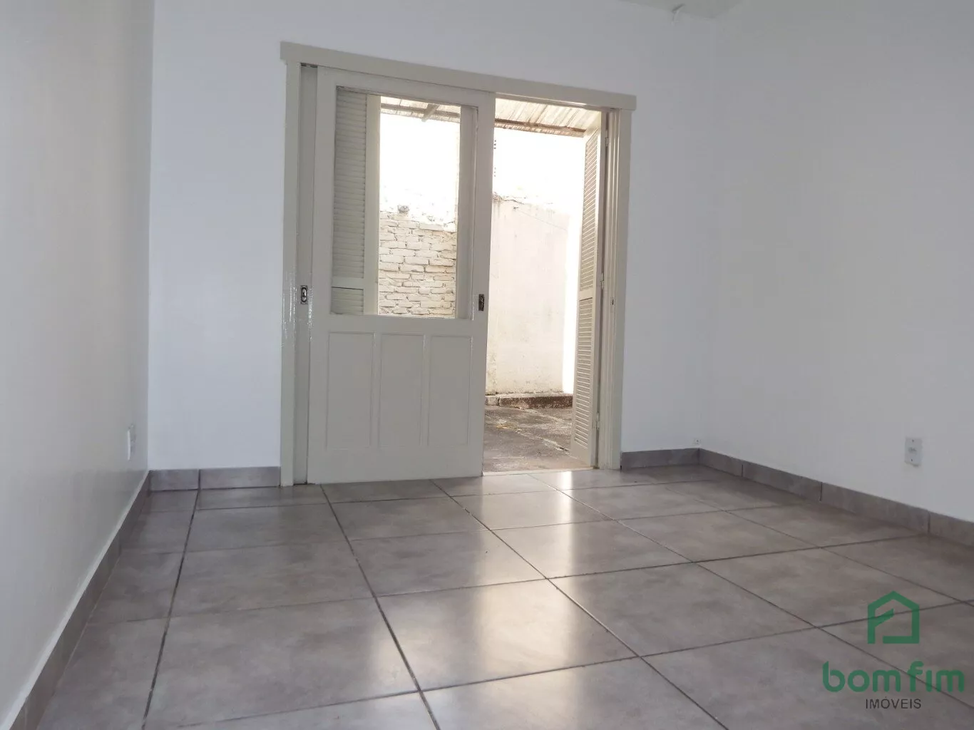 Apartamento para alugar com 2 quartos, 80m² - Foto 3