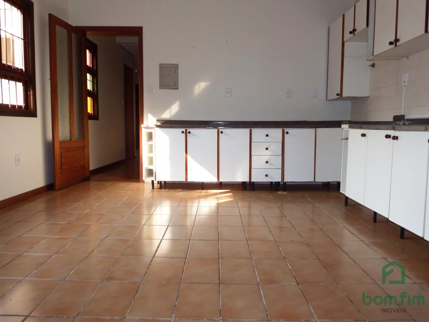 Sobrado para alugar com 3 quartos, 180m² - Foto 13