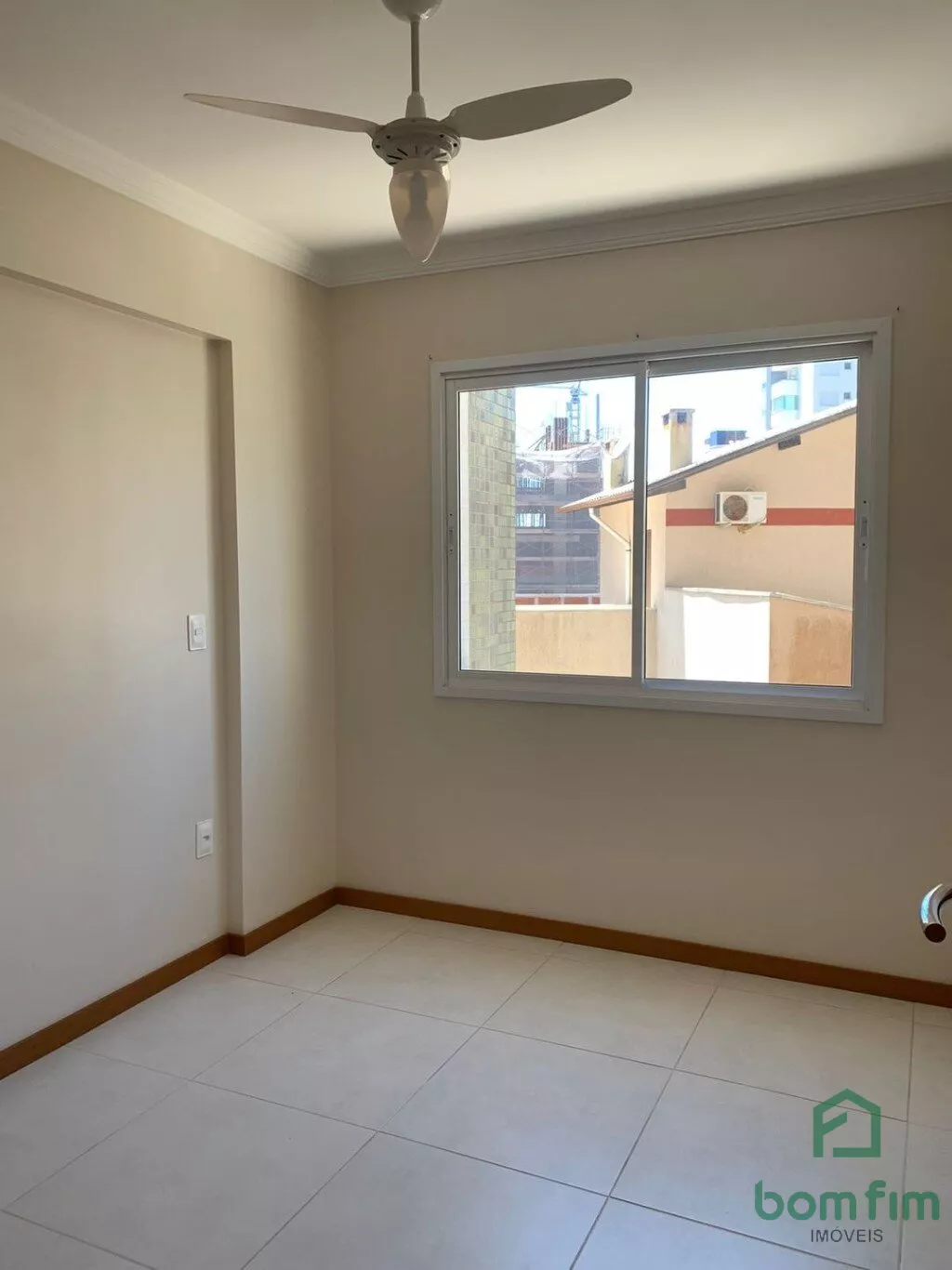 Apartamento à venda com 3 quartos, 93m² - Foto 27