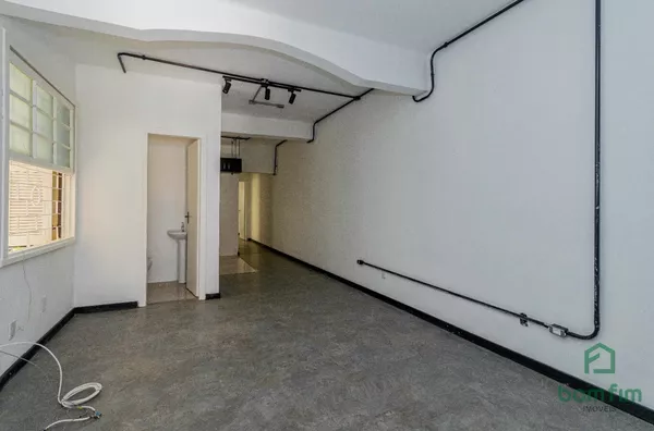 Apartamento, 2 quartos com garagem, Próx. Independência, Porto Alegre
