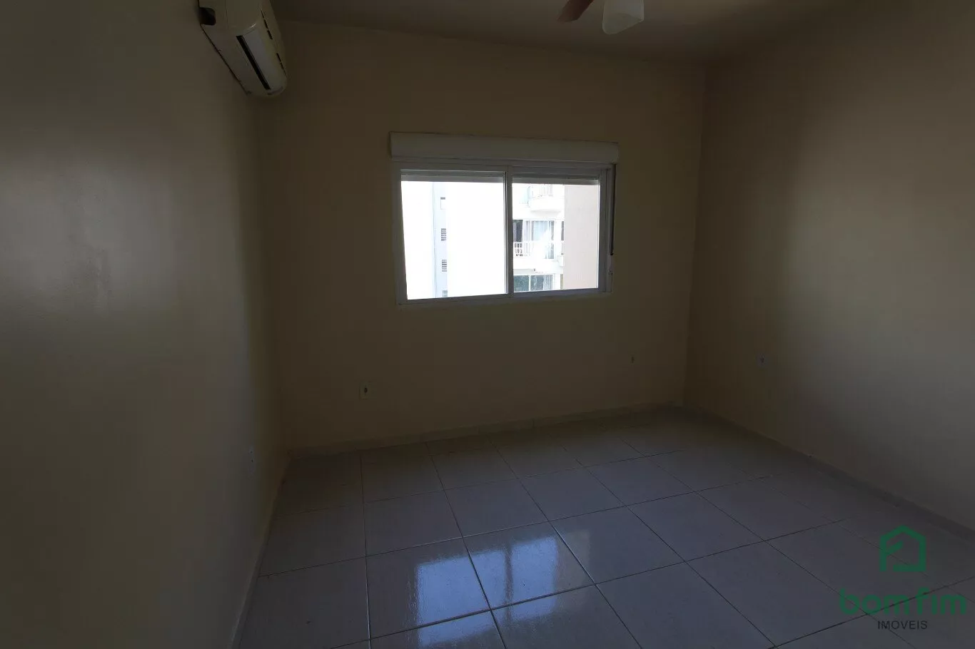 Apartamento para alugar com 2 quartos, 65m² - Foto 15