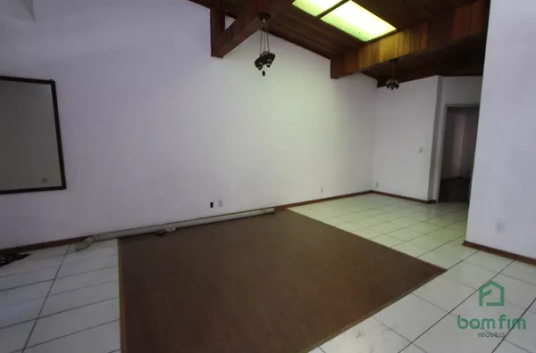 Casa para aluguel, 4 quarto(s), Bairro Centro Histórico, Porto Alegre/RS.