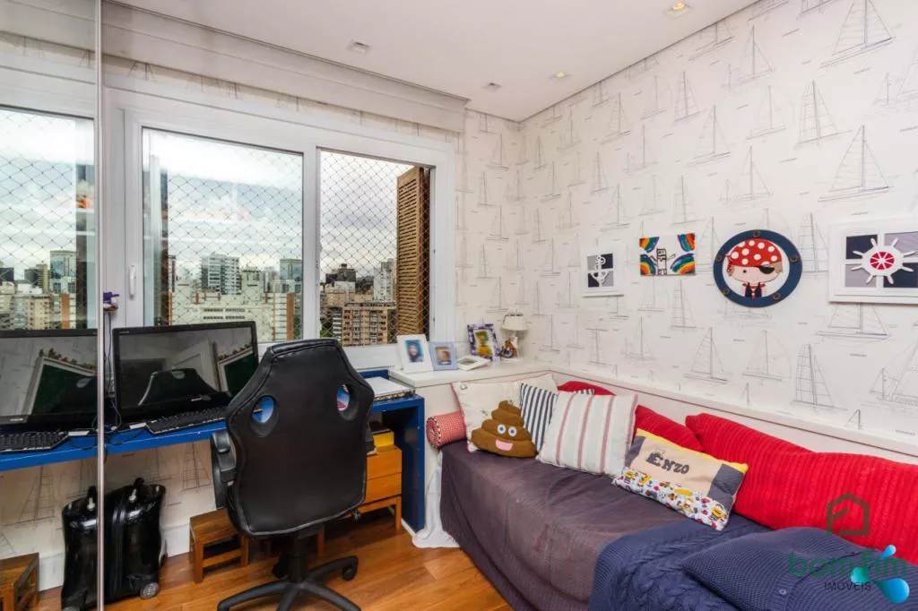 Apartamento à venda com 3 quartos, 241m² - Foto 22