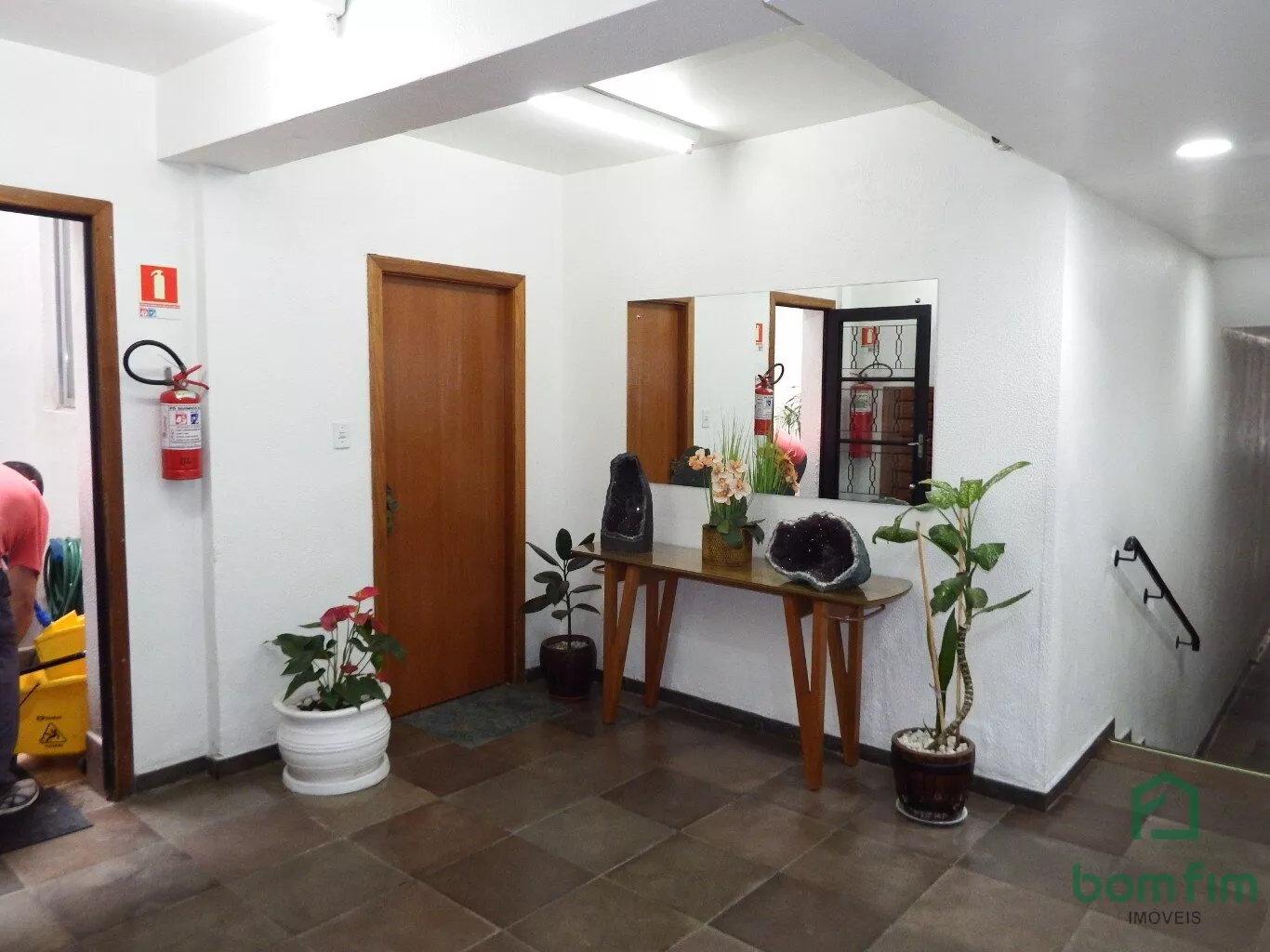 Apartamento à venda com 2 quartos, 58m² - Foto 2