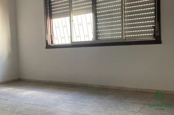 Casa com 3 Quartos para alugar, no bairro Fátima - Canoas/RS.