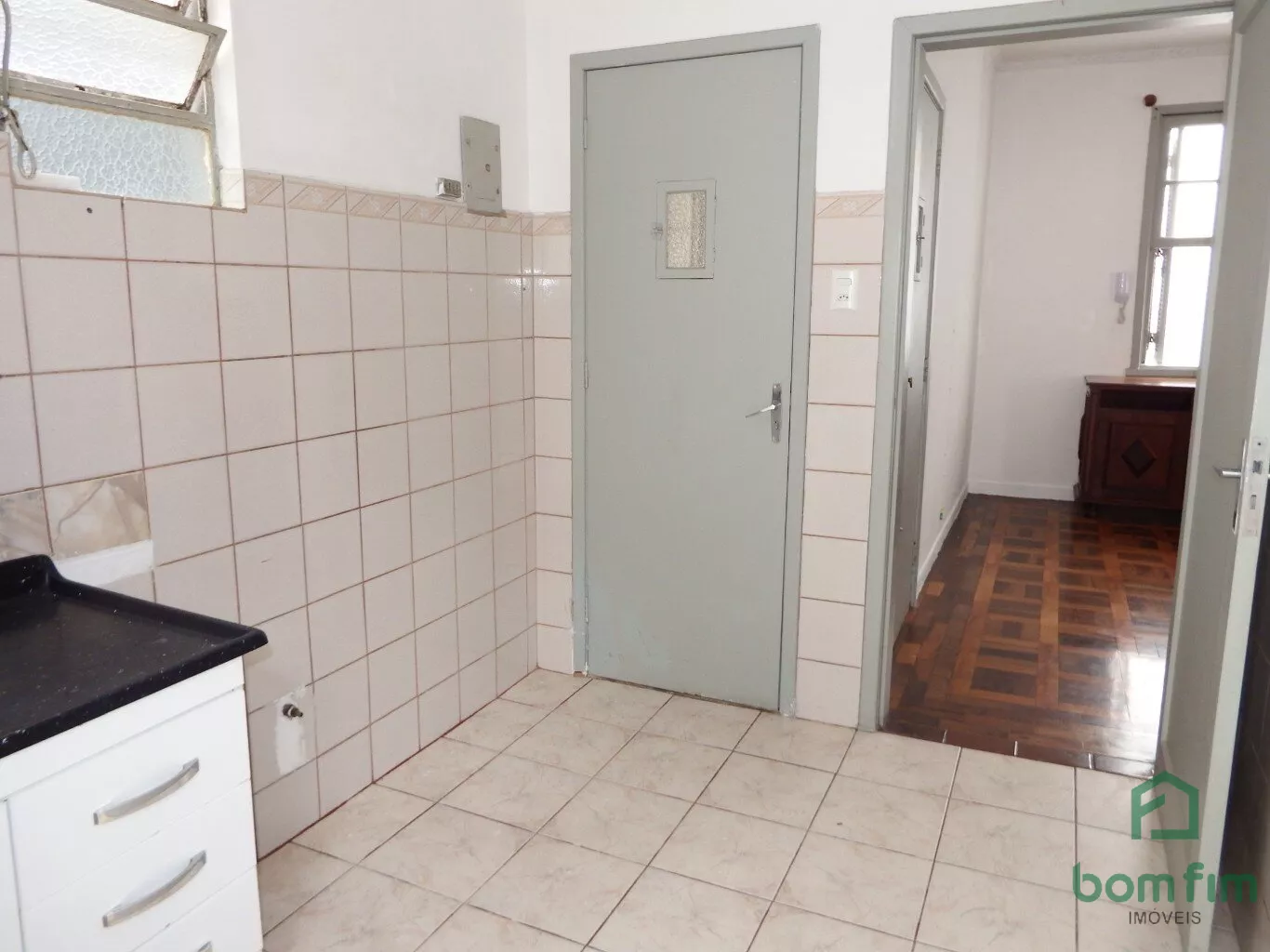 Apartamento à venda com 2 quartos, 64m² - Foto 12