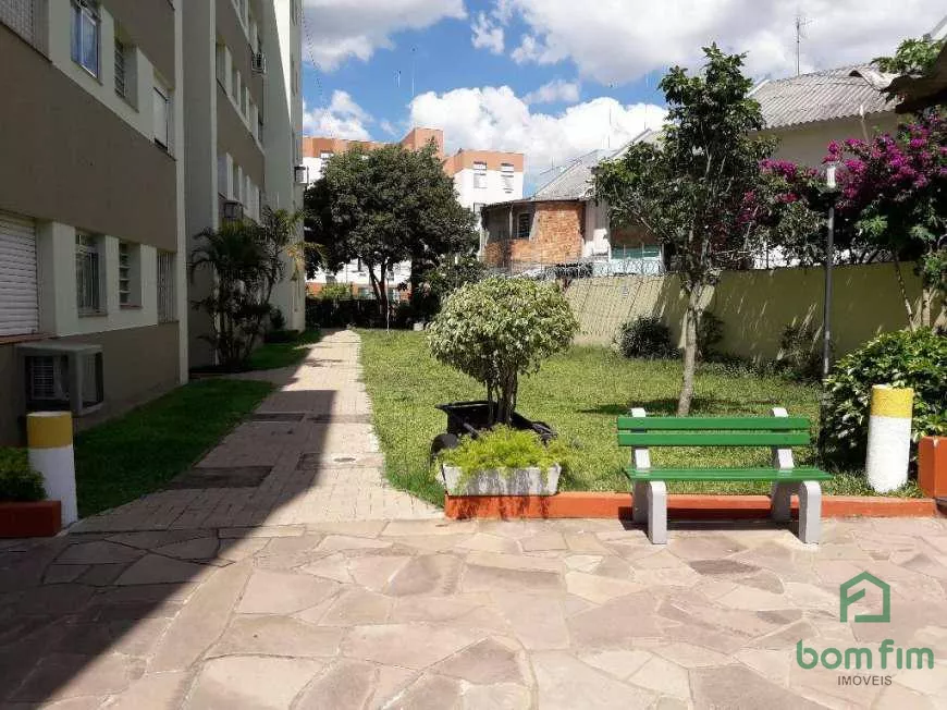 Apartamento à venda com 2 quartos, 60m² - Foto 15