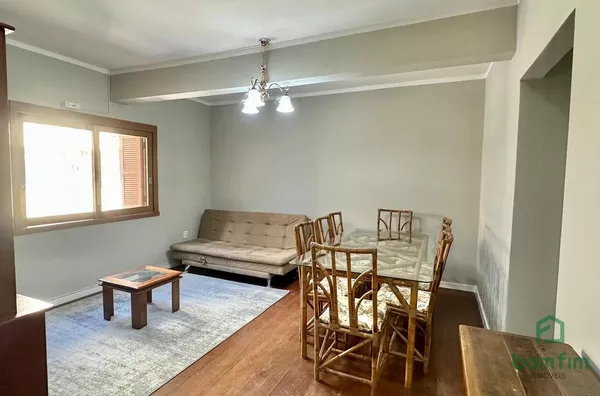 Apartamento 2 dormitórios com box de garagem - centro de Tramandaí/RS