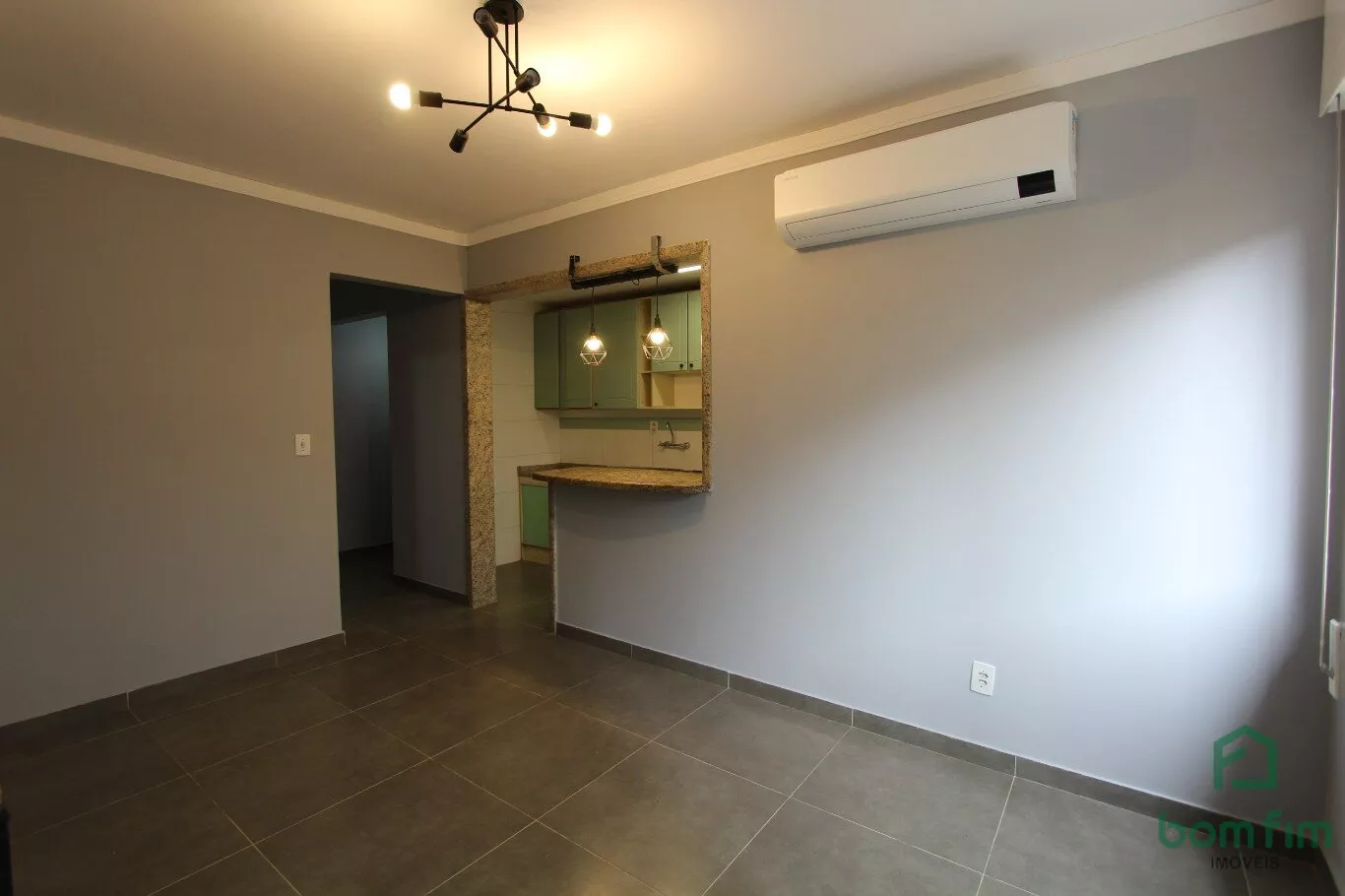 Apartamento para alugar com 2 quartos, 65m² - Foto 14