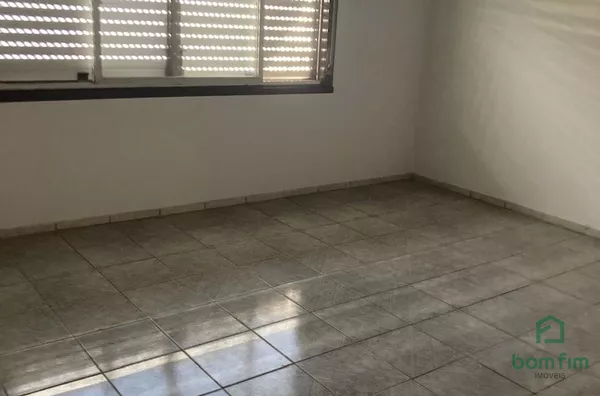 Casa com 3 Quartos para alugar, no bairro Fátima - Canoas/RS.