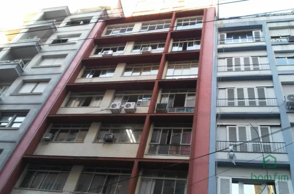 Vendo Apto de frente 3 dormitórios no Bairro Centro Histórico Porto Alegre/RS. - Foto 3