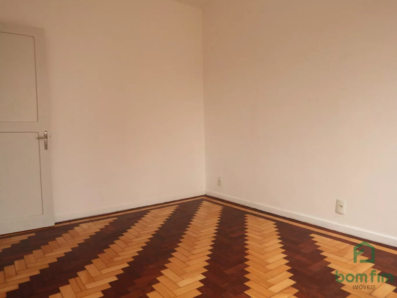 Apartamento à venda com 2 quartos, 80m² - Foto 19