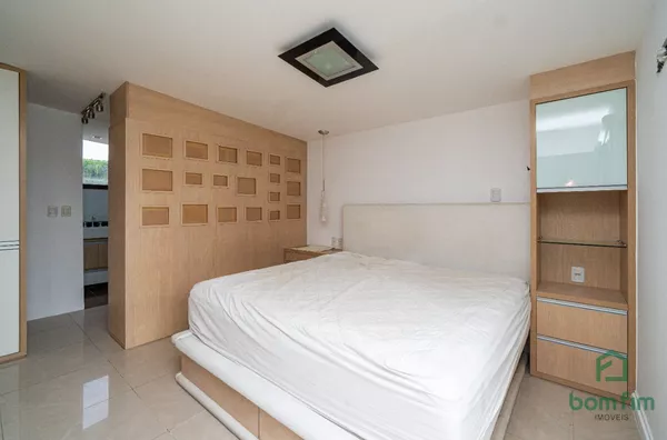 Cobertura para venda de 4 Dorm.,  Country, Porto Alegre/RS.