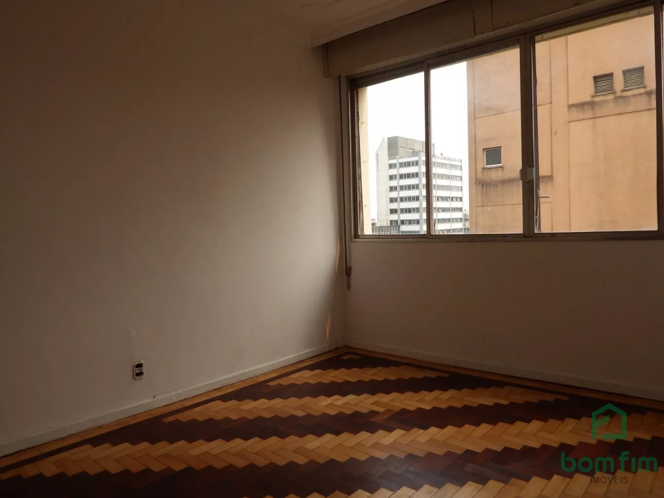 Apartamento à venda com 2 quartos, 80m² - Foto 4