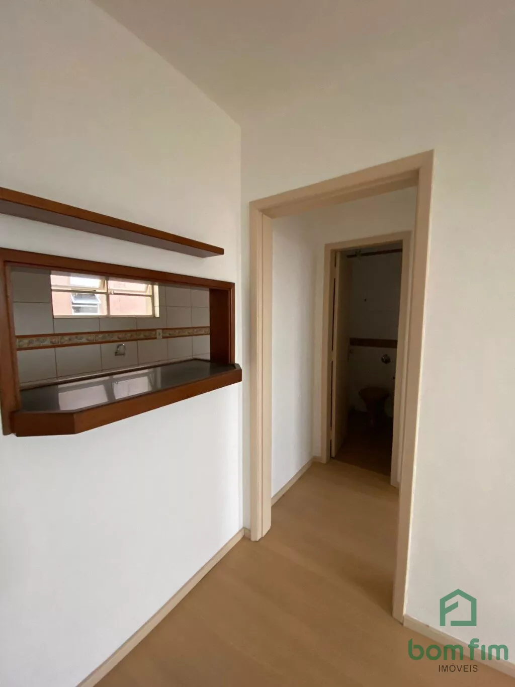 Apartamento à venda com 1 quarto, 42m² - Foto 2