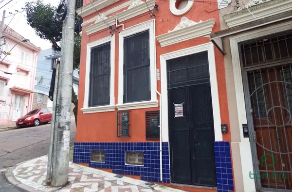 Apartamento 01, mobiliado, para aluguel,  Centro Histórico, Porto Alegre/RS.